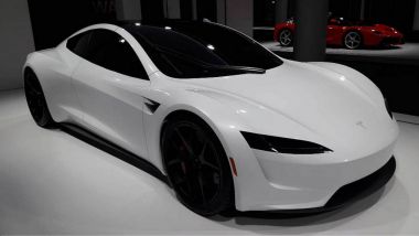 Tesla Roadster II: anche la sportiva di Palo Alto ne ha da vendere