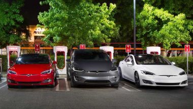 Tesla Supercharger: la rete di ricarica ha sempre garantito un vantaggio al marchio americano sulla concorrenza