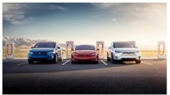 Tesla Supercharger: gratis per chi compra Model X e Model S
