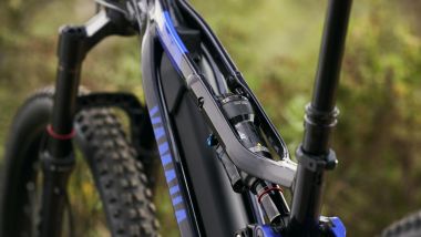 Test e-bike Yamaha: la eMTB Moro 07, la sospensione centrale nel telaio Dual Twin