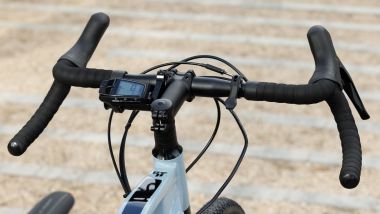 Test e-bike Yamaha: la gravel Wabash RT, il manubrio