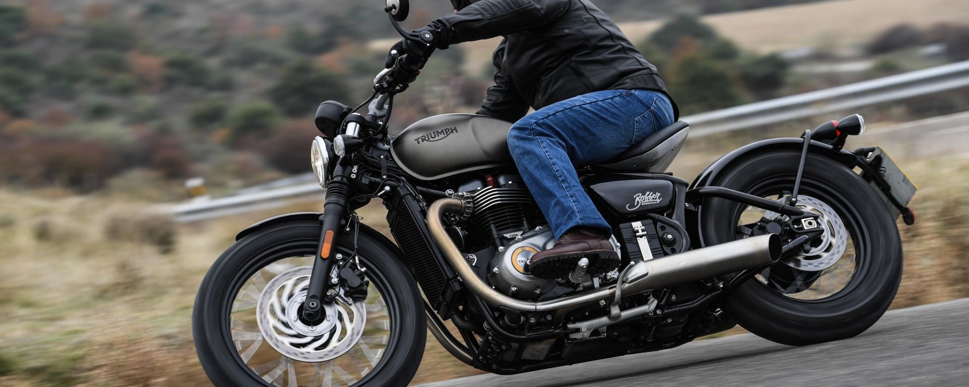 Prova Video Triumph Bonneville Bobber Prova Prezzo E