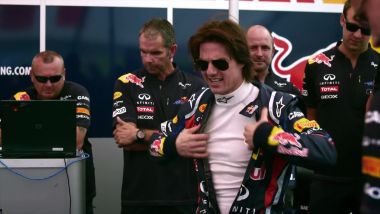 Tom Cruise indossa la tuta della Red Bull Racing