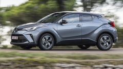 Video Toyota C-HR 2020: prova su strada, opinioni, prezzi