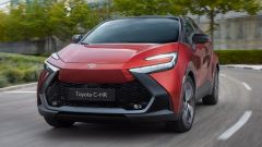 Toyota C-HR 2025: novità allestimento Lounge Hero. Prezzo e promo