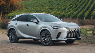 Toyota chiude tre fabbriche dopo il terremoto in Giappone, interessata la produzione Lexus