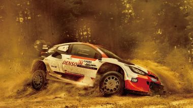 Toyota Gazoo Racing: la GR Yaris del WRC atterra dopo un salto