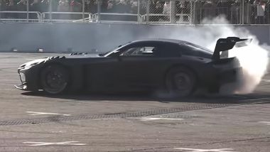 Toyota GR GT e GR GT3: la versione da gara a gomme fumanti per il pubblico del Tokyo Auto Salon