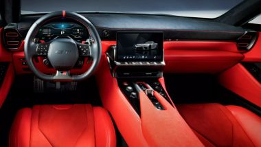 Toyota GR GT: l'abitacolo sportivo studiato in funzione del massimo piacere di guida