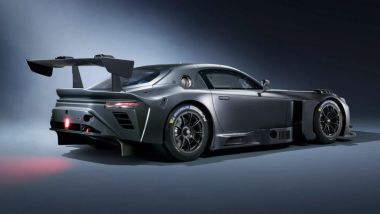Toyota GR GT: presentata la supercar giapponese anche in versione da competizione GT3