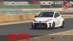 Toyota GR Yaris batte Nissan GT-R Nismo. Video