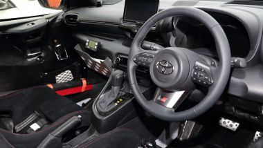 Toyota GR Yaris: l'abitacolo del prototipo con il cambio automatico nei test dell'anno scorso