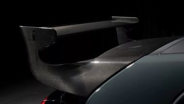 Toyota GR Yaris Morizo RR: la grande ala posteriore in fibra di carbonio