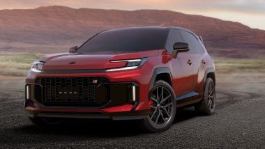 Toyota pensa al ritorno ai comandi fisici monitorando le richieste dei clienti