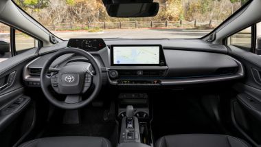 Toyota Prius: l'abitacolo è ricco di contenuti tecnologici