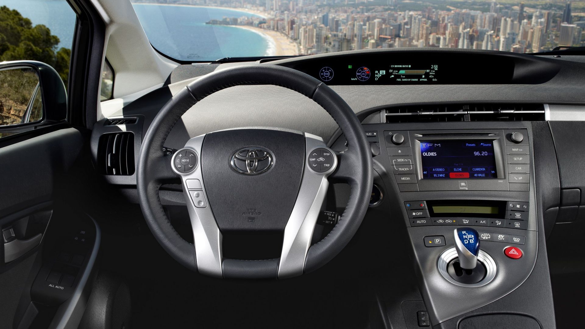 Chery 7 pro plug in hybrid. Toyota Prius 2013 гибрид. Toyota Prius Hybrid 2012. Toyota Prius 2013 Plug in. Гибридная Тойота Приус.