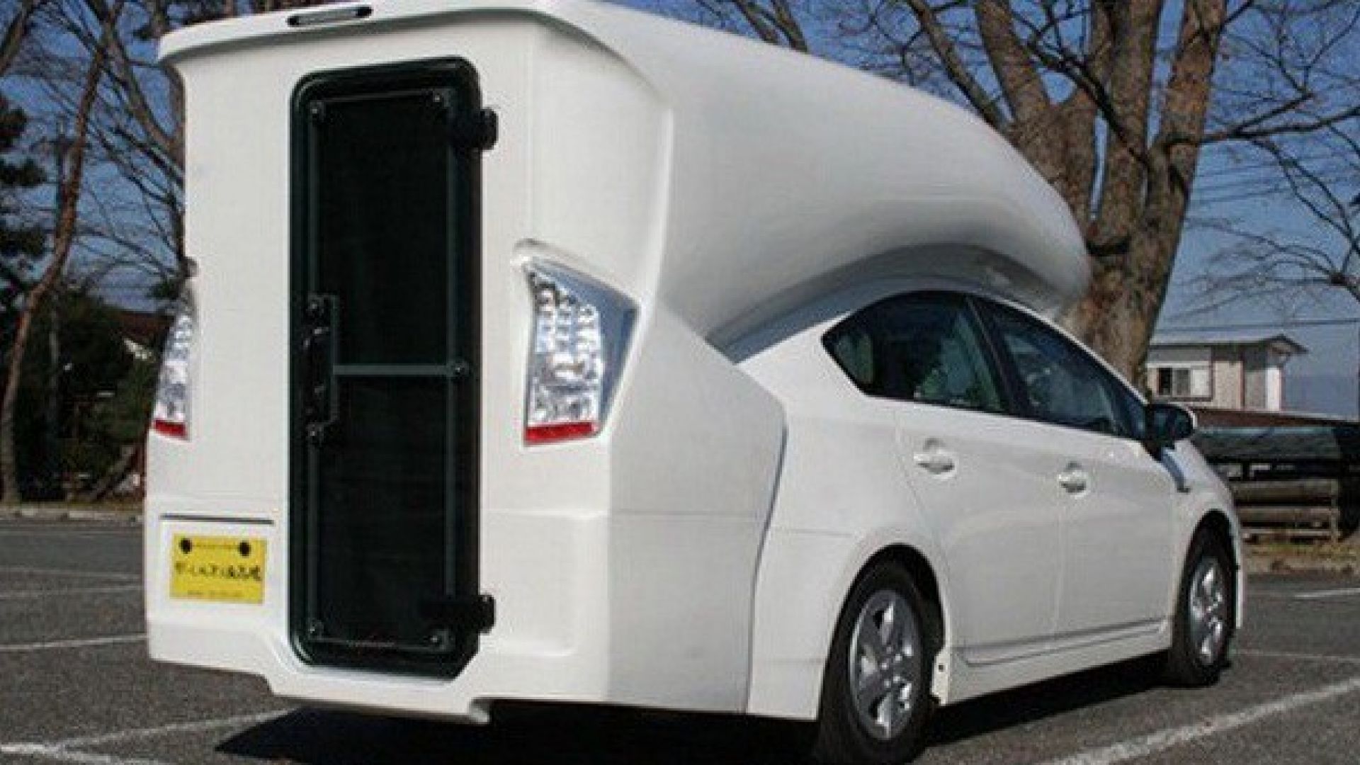 Auto-camper: - Toyota Prius Relax Cabin by Camp-Inn - MotorBox