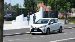 Toyota Yaris Hybrid 2017: prova su strada, confronto tra versioni