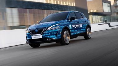 Transizione Nissan: dal 2025 nuovi modelli elettrici