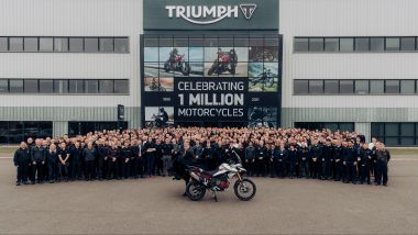 Triumph: 1 milione di moto prodotte con la speciale Tiger 900 Rally Pro