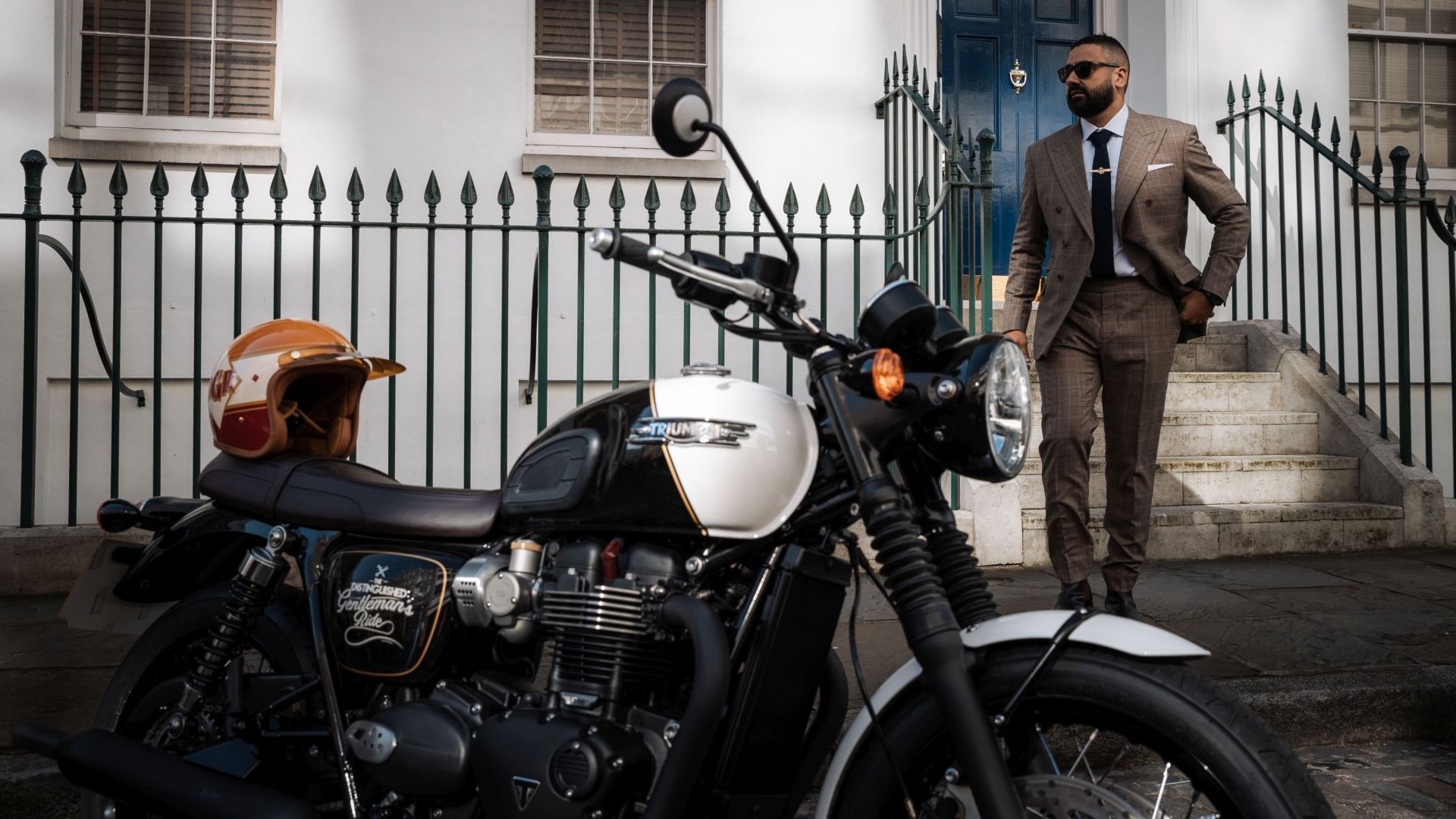 serie-speciale-triumph-bonneville-t120-black-edition-dgr-edition