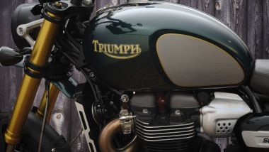 Triumph Scrambler 1200 2021: dettaglio della grafica dedicata
