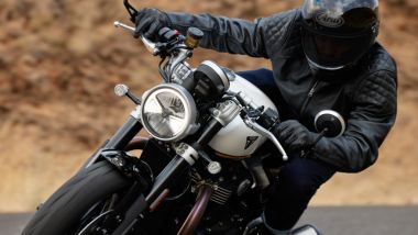 Triumph Speed Twin 1200: piacere di guida in salsa ''Modern Classic''