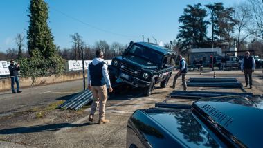 Twist, pendenze, sabbie mobili: INEOS Grenadier non teme nulla