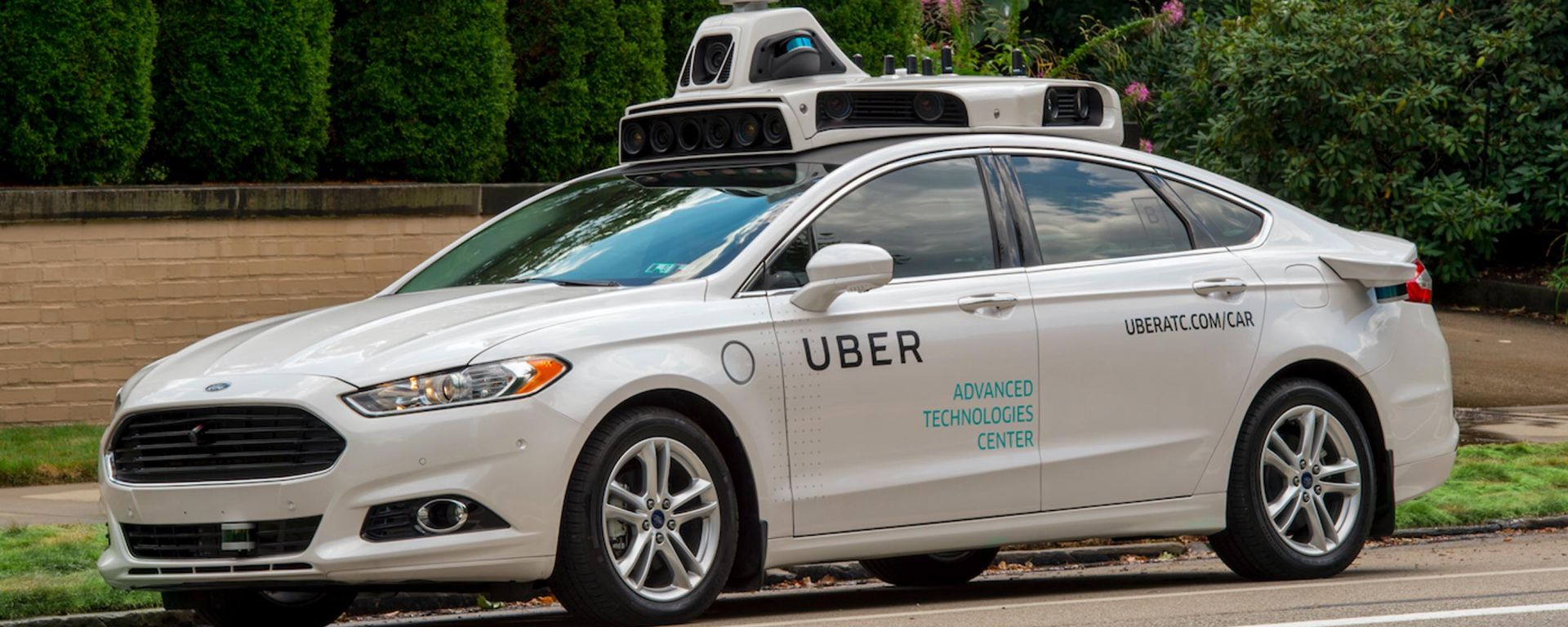 Auto A Guida Autonoma In Commercio