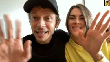 Valentino Rossi e Francesca Sofia Novello in diretta a Casa Sky