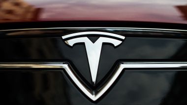 Valore marchi auto, Tesla perde terreno