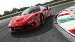 Video Ferrari F8 Tributo 2019: come va su strada e pista 