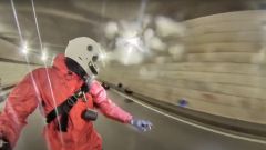 Video: monoruota elettrico a 65 km/h in galleria, non finisce bene