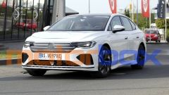 Foto spia di Volkswagen Aero B: arriverà nel 2023, anche in versione GTX