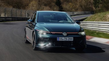 Volkswagen Golf GTI Edition 50: pi&ugrave; performante della rivale Honda Civic Type R