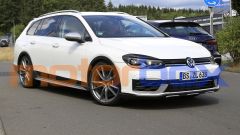 Volkswagen Golf Variant R 2020: foto spia, motore, potenza