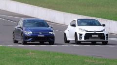 Video: Volkswagen Golf R vs Toyota GR Yaris, la sfida in pista