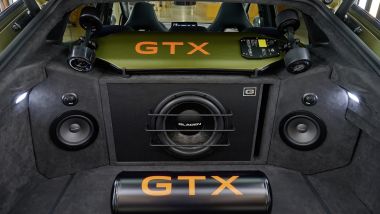 Volkswagen ID.5 GTX Xcite: lo skateboard elettrico nel vano bagagli