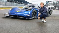 L'elettrica VW ID.R e Nico Rosberg al Nurburgring: video