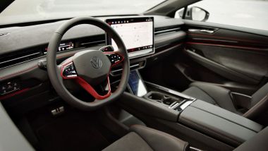 Volkswagen ID.X Performance, l'abitacolo con dettagli sportivi