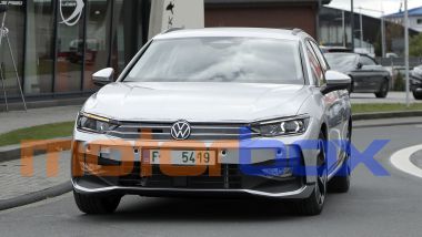 Volkswagen Passat B9, visuale frontale