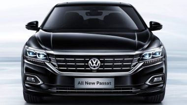 Volkswagen Passat: per la berlina canto del cigno con l'ottava generazione? Una vista del frontale