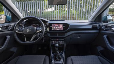 Volkswagen T-Cross 1.0 TSI Style: il posto guida