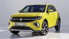Nuova VW T-Cross 2024 è in vendita: motori e prezzi al configuratore 