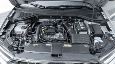 Volkswagen T-Roc 1.0 TSI Style: il tre cilindri mille turbo-benzina non è elettrificato