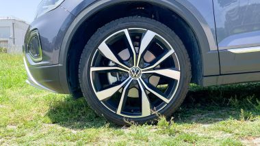 Volkswagen T-Roc Cabriolet: i cerchi in lega da 19 pollici