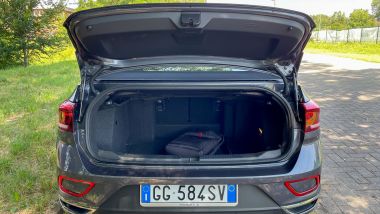 Volkswagen T-Roc Cabriolet: il bagagliaio