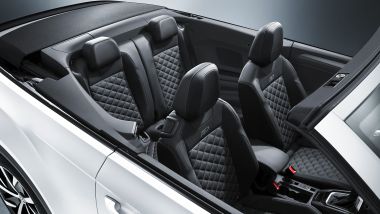 Volkswagen T-Roc Cabriolet Sport: gli interni