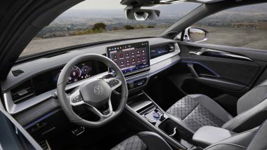 Volkswagen Tayron: il ponte di comando hi-tech del SUV tedesco con touch-tablet fino a 15''