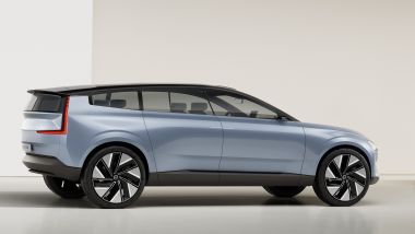 Volvo Concept Recharge: visione sul futuro elettrico della Casa svedese